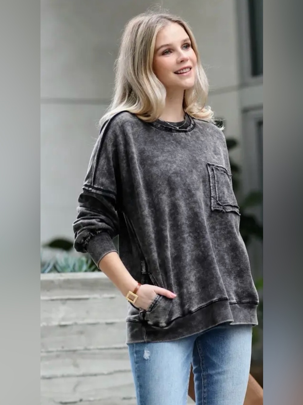 EUC Zenana "The Cool😎 Acid Washed Pullover w/Pockets🤗" 💯% Cotton🙌🏻Ash Black🖤XL
